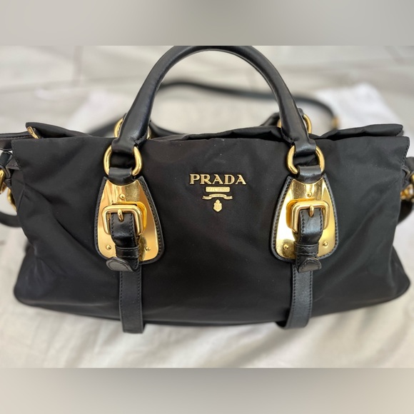 Authentic- PreOwned Prada, Nylon Bag, Excellent Condition - Picture 1 of 13